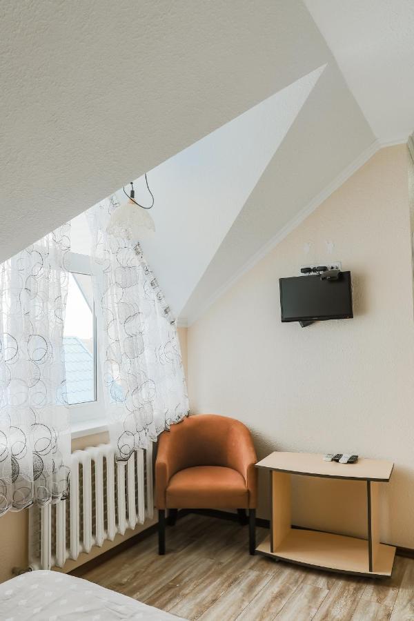 Hotel Konus Фалешты Экстерьер фото