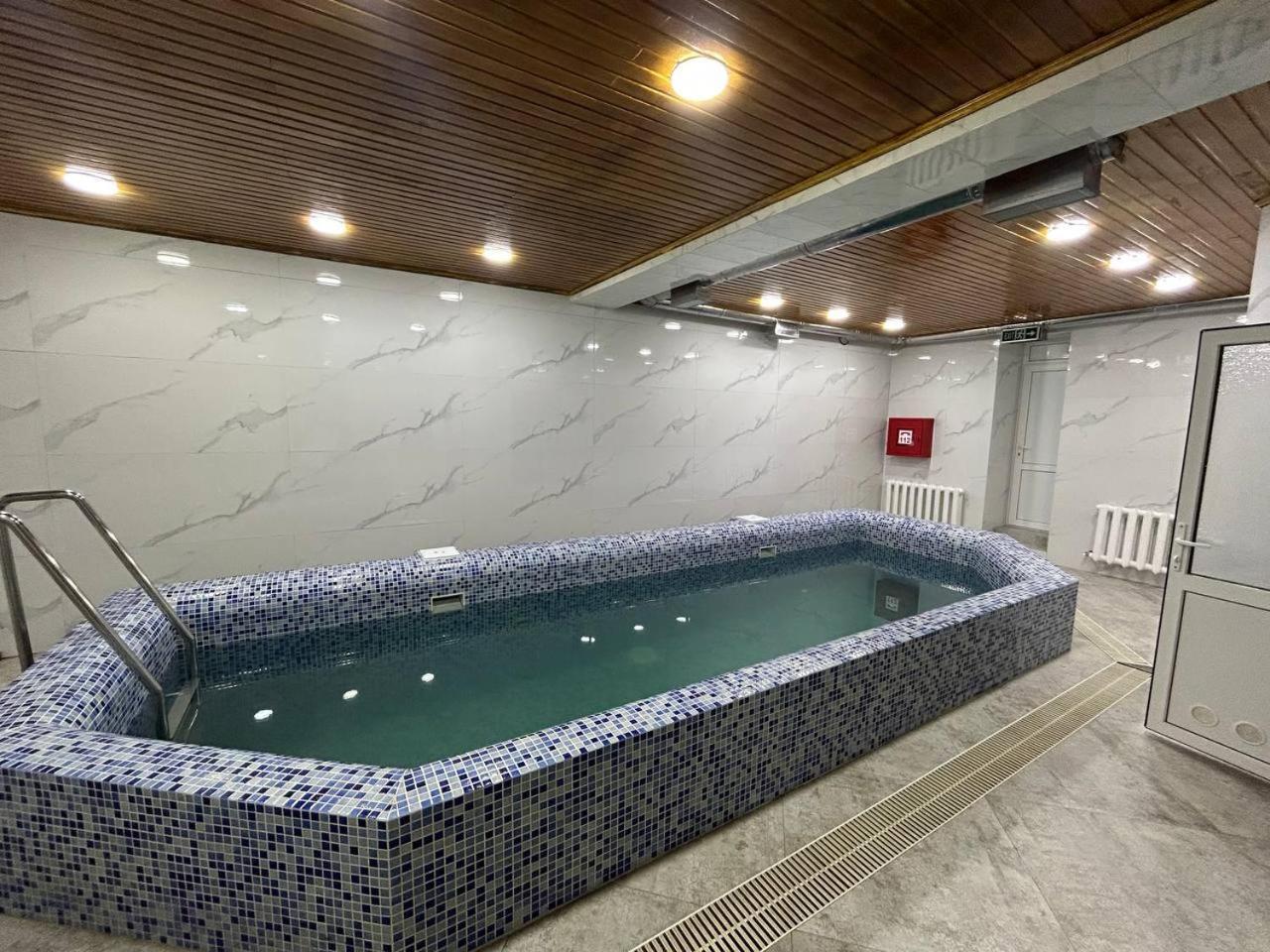 Hotel Konus Фалешты Экстерьер фото